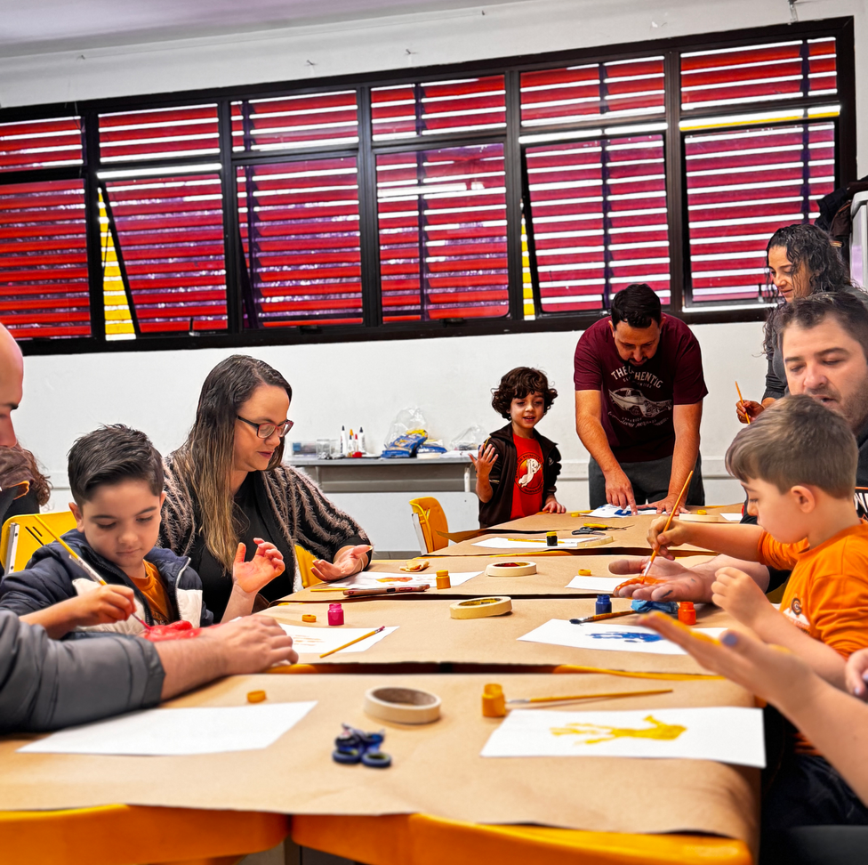 Família e comunidade escolar do Colégio Nelson Gaspar